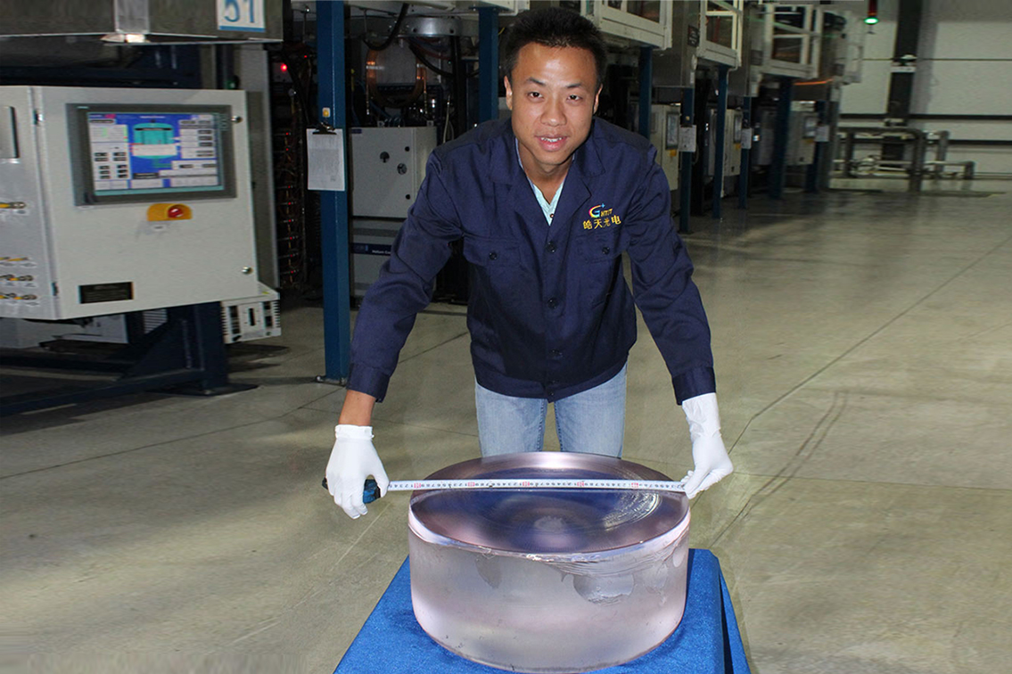 HTOT to show Asia's largest sapphire crystal at CIOE 2015